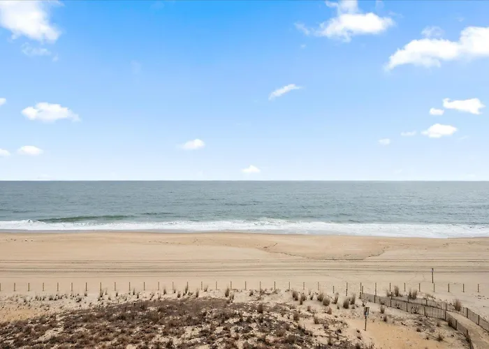 Ferienhaus Gorgeous 2 Bedroom Oceanfront Century I With Indoor Pool!