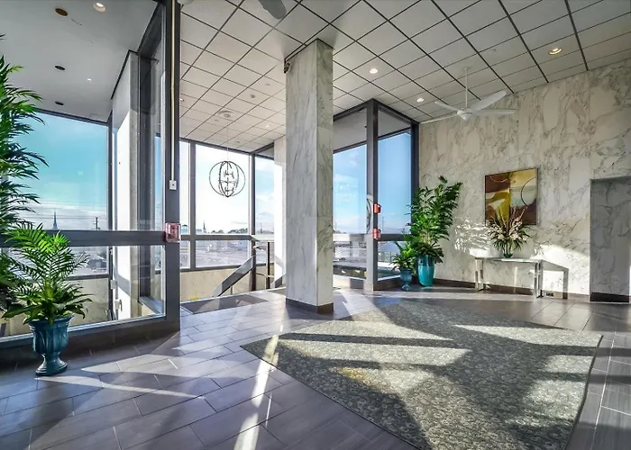 Gorgeous 2 Bedroom Oceanfront Century I With Indoor Pool! Ocean Stadt